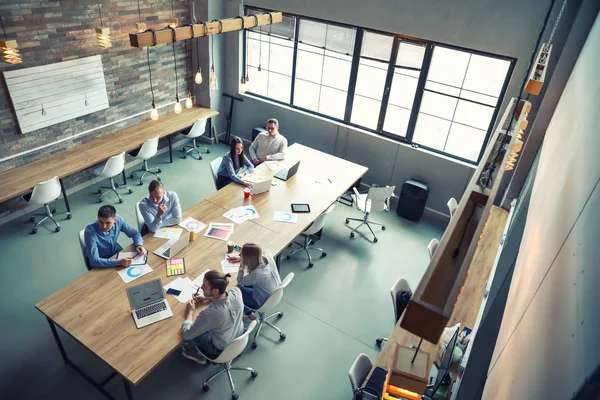 Young people having business meeting in modern office — Stock Photo, Image