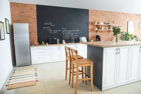 Interior of modern comfortable kitchen — Stock Photo, Image