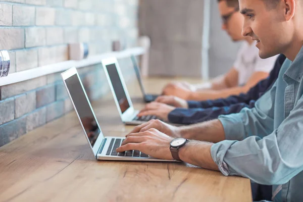 Colleagues working in office — Stock Photo, Image