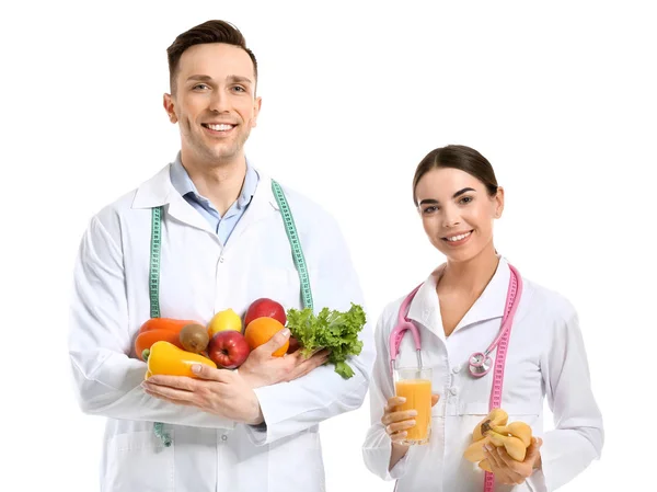 Retrato de nutricionistas sobre fondo blanco —  Fotos de Stock