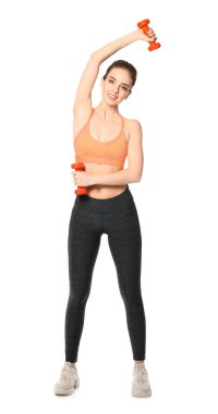 Beyaz arka planda dambılile sportif kadın eğitimi