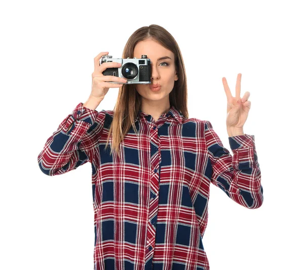 Jovem fotógrafa no fundo branco — Fotografia de Stock