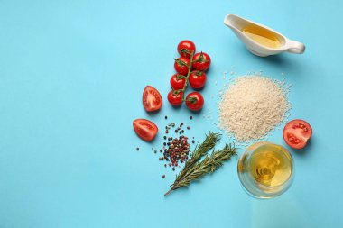 Renk arka planda risotto için ham maddeler