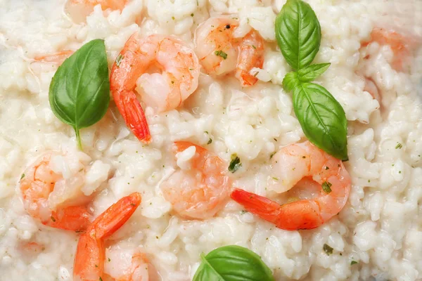 Risoto saboroso com camarões, close-up — Fotografia de Stock