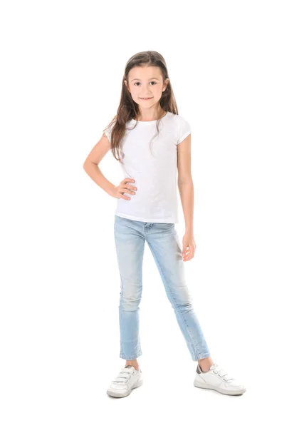 Стильная девушка в джинсах на белом фоне — стоковое фото