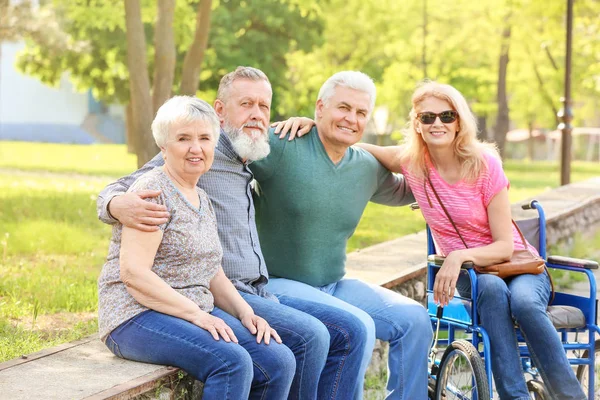 Group of senior people in park — Stock Photo, Image