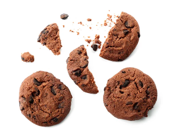 Leckere Schokoladenkekse auf weißem Hintergrund — Stockfoto