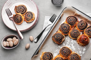 Masada lezzetli haşhaş çörekler ile Kompozisyon
