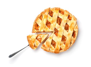 Beyaz arka planda lezzetli şeftali pasta