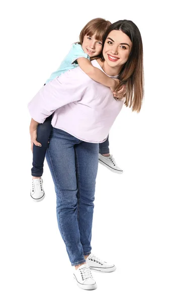 Retrato de mãe e filha feliz no fundo branco — Fotografia de Stock