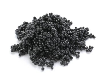 Beyaz zemin üzerine lezzetli siyah havyar