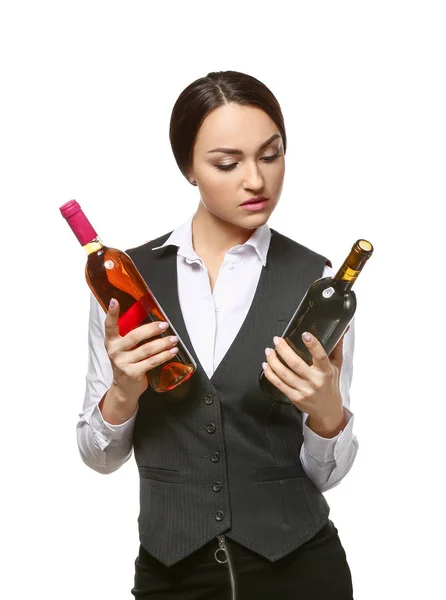 Retrato de sommelier feminino elegante no fundo branco — Fotografia de Stock