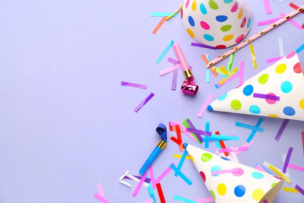 색 배경의 생일 장식 — 스톡 사진