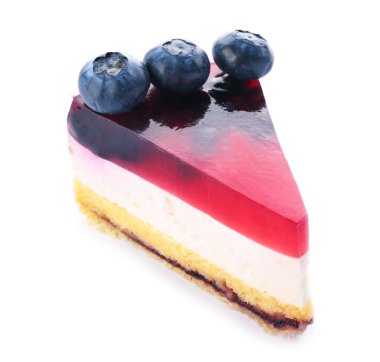 Beyaz arka planda yaban mersini ile lezzetli cheesecake