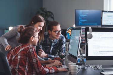 Takım çalışma office programcı