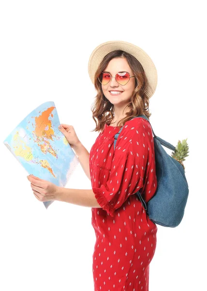 Turista femenina con mapa del mundo sobre fondo blanco — Foto de Stock