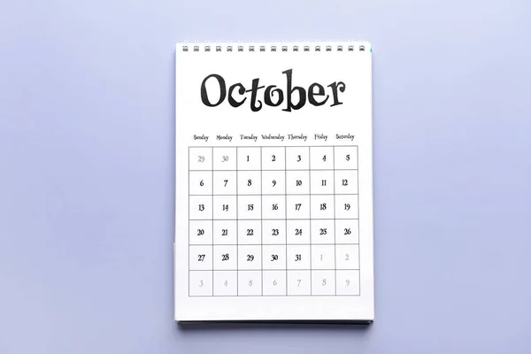 Flip calendrier en papier sur fond clair — Photo