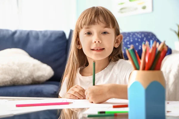 Cute little girl drawing at home — Stock Photo, Image