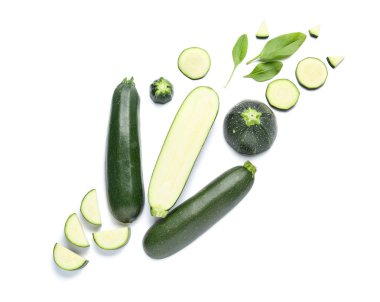 Beyaz arka planda kabak squashes kes