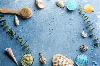 Renk arkaplanındaki güzel spa kompozisyonu