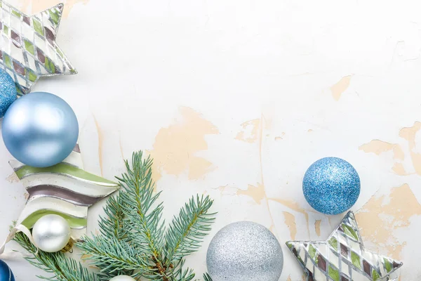 Krásná vánoční kompozice na světlém pozadí — Stock fotografie