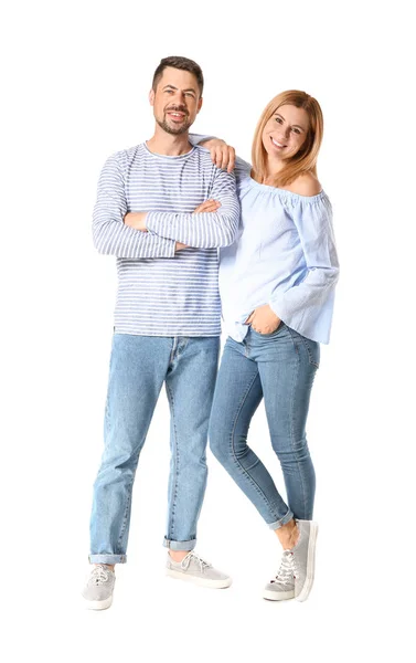 Retrato de casal feliz no amor no fundo branco — Fotografia de Stock