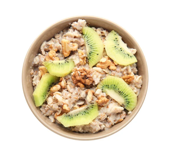 Beyaz arka planda lezzetli yulaf ezmeli kase