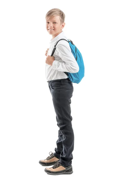 Schattig klein schooljongen op witte achtergrond — Stockfoto