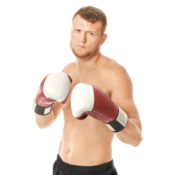 Boxeador masculino fuerte sobre fondo blanco — Foto de Stock