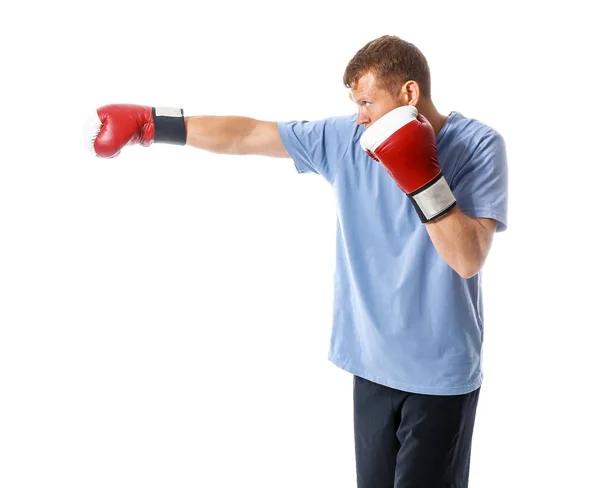Beyaz arka planda güçlü erkek boksör — Stok fotoğraf