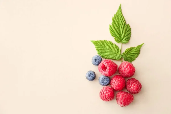 Sweet ripe berries on light background — Stock Photo, Image