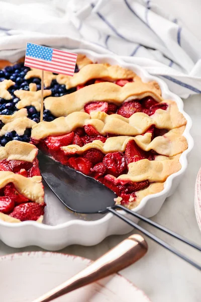 Tasty American flag pie on table, closeup — Stock Photo, Image