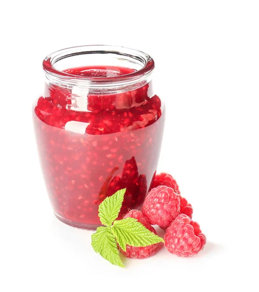 Jar ízletes málna Jam fehér háttér — Stock Fotó