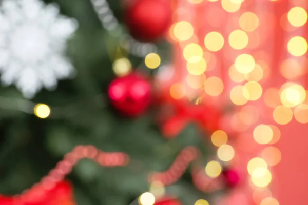 아름다운 크리스마스 트리, 클로즈업의 흐린 보기 — 스톡 사진