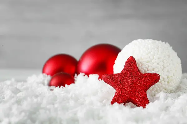Beautiful Christmas decor on snow — Stock Photo, Image