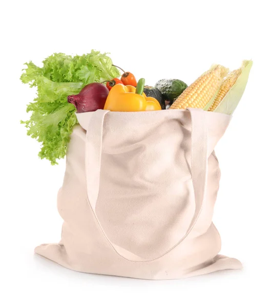 Öko-Tasche mit Produkten auf weißem Hintergrund — Stockfoto