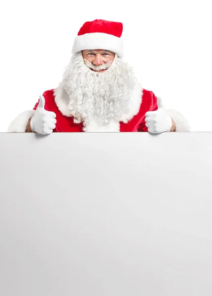 Портрет Санта-Клауса з пустим плакат на білому тлі — стокове фото