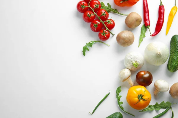 Different fresh vegetables on white background — Stock Photo, Image