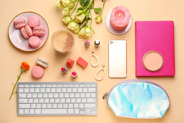 Workplace of beauty blogger on color background — Stock Photo, Image