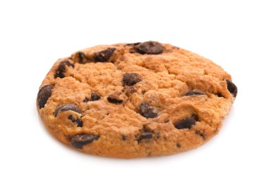 Beyaz arka planda çikolata parçacıkları ile lezzetli çerez