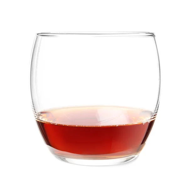 Vaso de whisky sobre fondo blanco — Foto de Stock