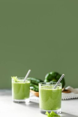 Masada lezzetli smoothie Gözlük