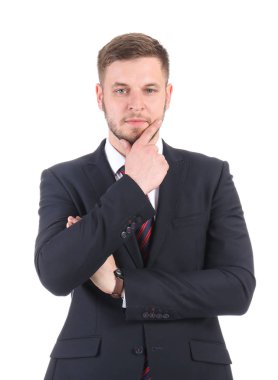 Beyaz arka plan üzerinde yakışıklı şık işadamı