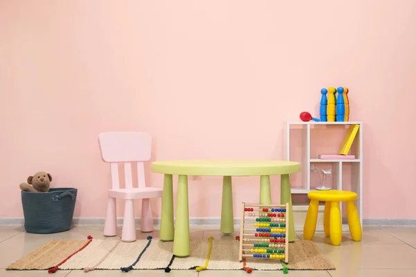 Stilvolles Interieur des modernen Spielzimmers im Kindergarten — Stockfoto