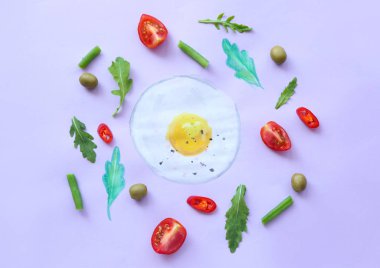 Renk arka planda taze ürünlerle yaratıcı kompozisyon