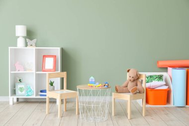 Modern çocuk odasının içi.