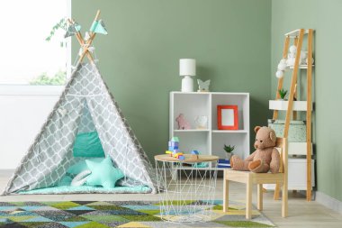 Teepee ile modern çocuk odası iç