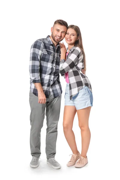 Porträt eines glücklichen jungen Paares auf weißem Hintergrund — Stockfoto