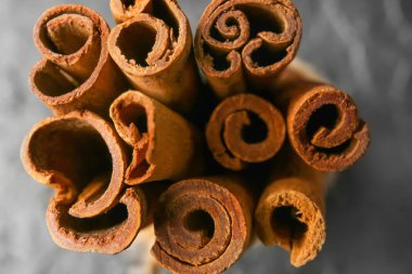 Aromatik tarçın çubukları, closeup