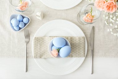 Paskalya kutlamaları için masa seti